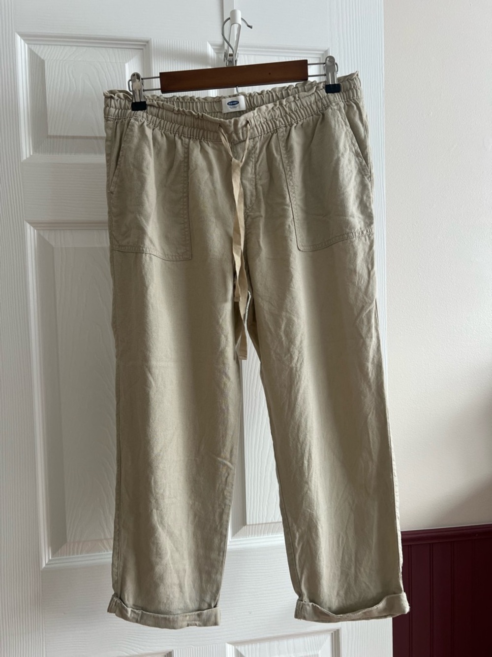 Women’s Lightweight Drawstring Linen Capris- Beige